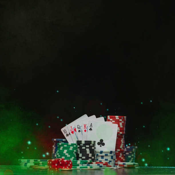 European Roulette wheel with spin history tracker and betting board